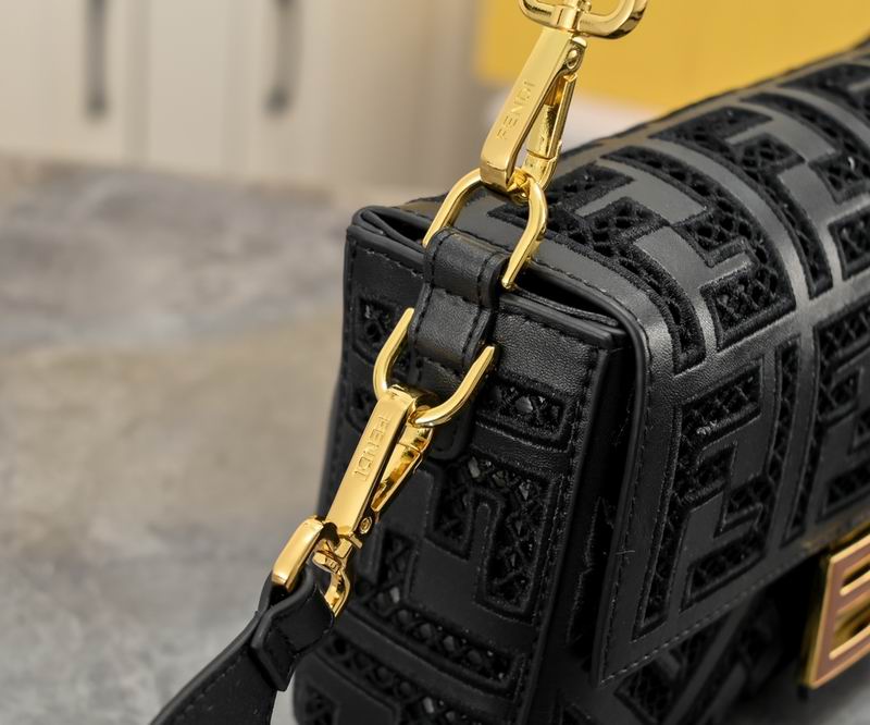 Fendi baguette 3375 28x6x14cm ww (21)