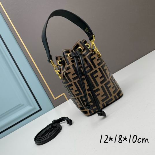 Fendi bucket 12x18x10cm ww (17)