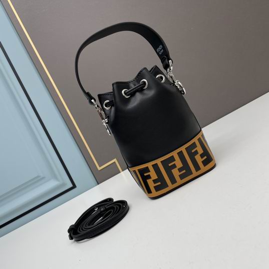 Fendi bucket 12x18x10cm ww (2)