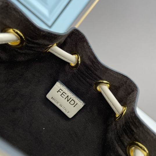 Fendi bucket 12x18x10cm ww (31)