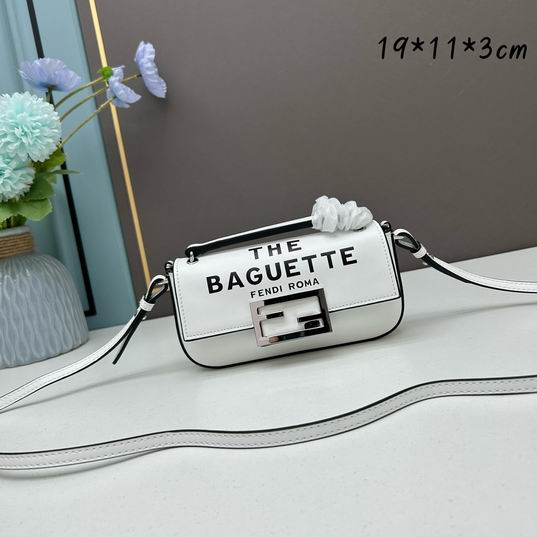 Fendi by Marc Jacobs 19x11x3cm ww (1)