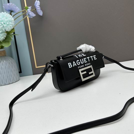 Fendi by Marc Jacobs 19x11x3cm ww (10)