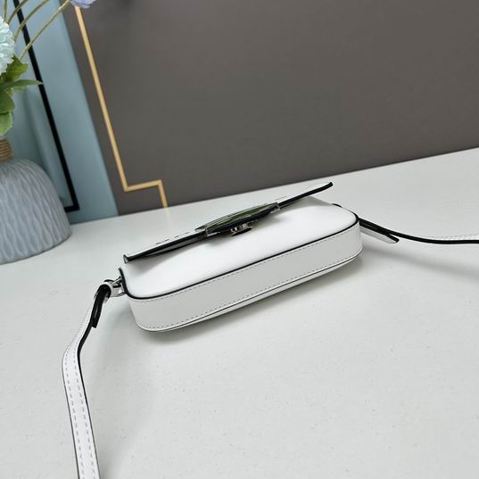 Fendi by Marc Jacobs 19x11x3cm ww (3)