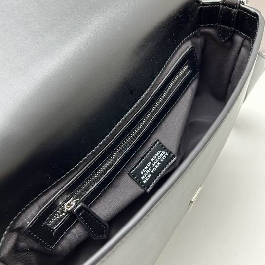 Fendi by Marc Jacobs 27x15x6cm ww (16)