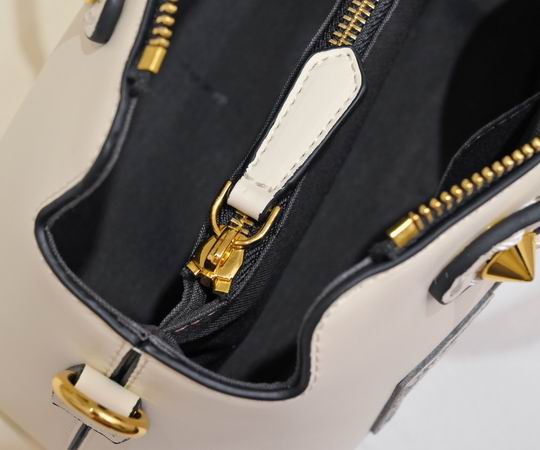 Fendi by the way 001133 28cm ww (17)