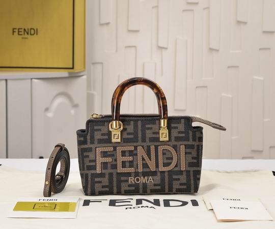 Fendi by the way 4401 20cm ww (1)