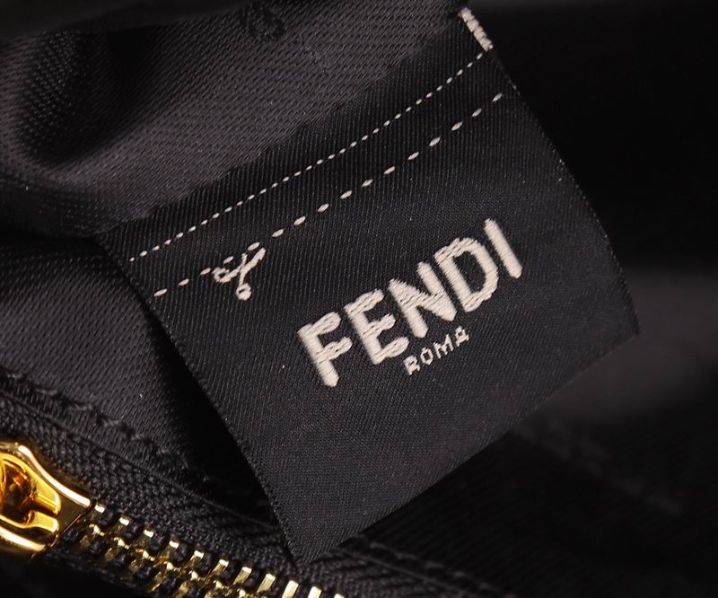 Fendi by the way3384 28x10x18cm ww (24)