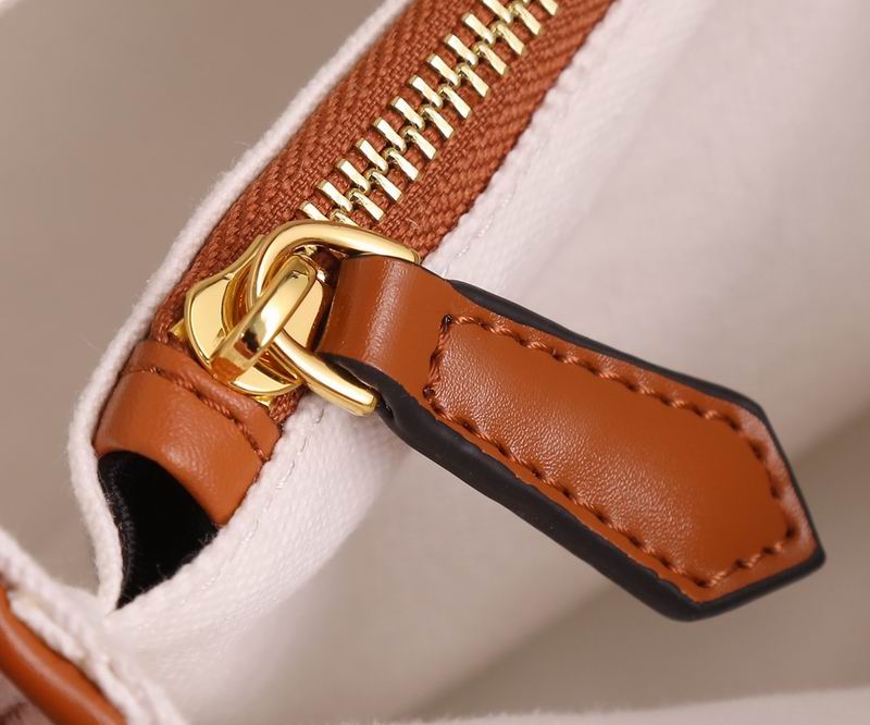 Fendi by the way3384 28x10x18cm ww (33)