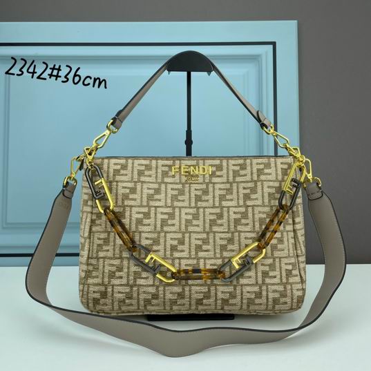 Fendi o lock 23421 36x23.5x14cm ww (1)