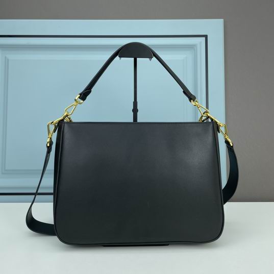 Fendi o lock 23421 36x23.5x14cm ww (26)