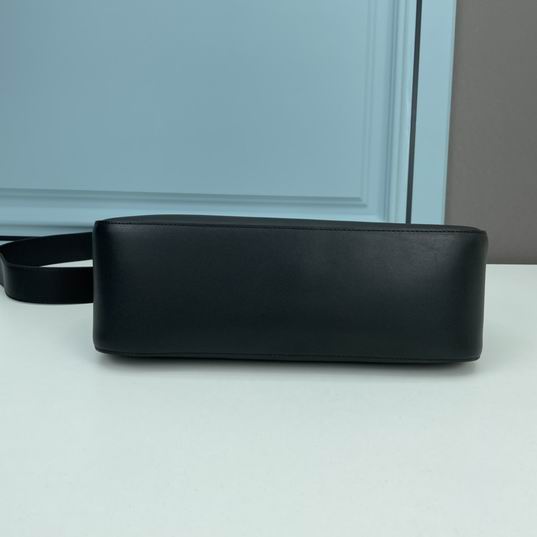 Fendi o lock 23421 36x23.5x14cm ww (28)