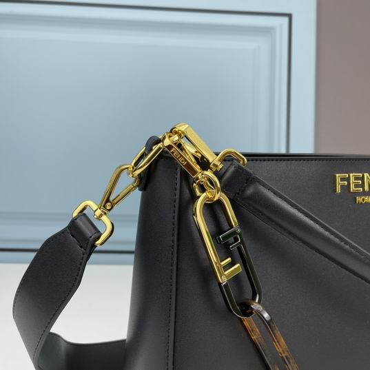 Fendi o lock 23421 36x23.5x14cm ww (30)