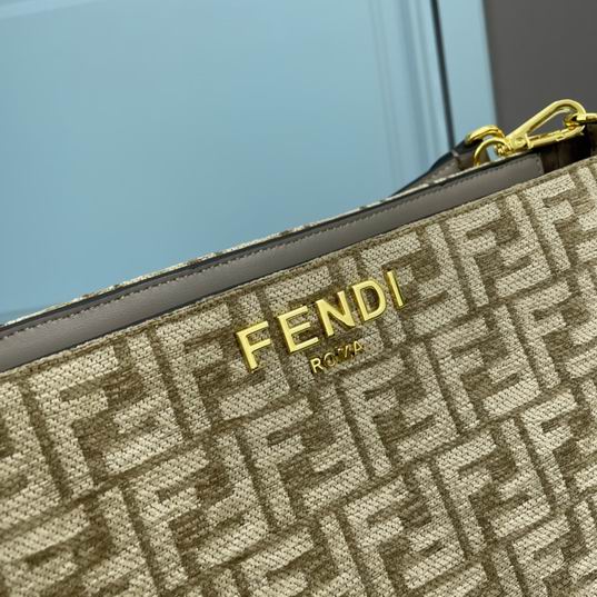 Fendi o lock 23421 36x23.5x14cm ww (6)