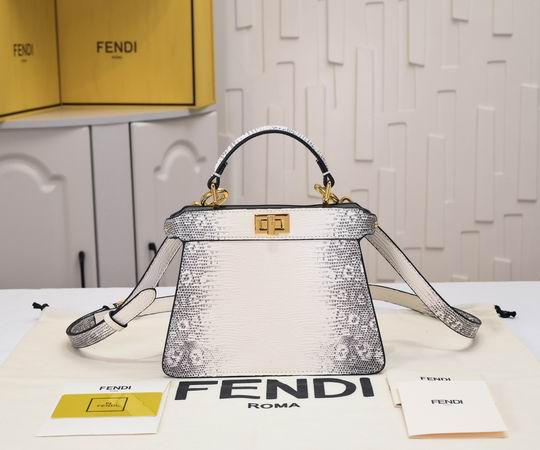Fendi peekaboo 3355 20x15cm ww (1)