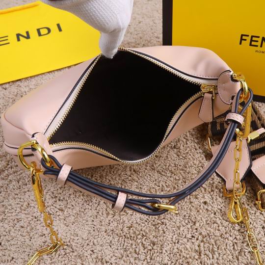 Fendi praphy 2196 29x24.5x10cm ww (16)