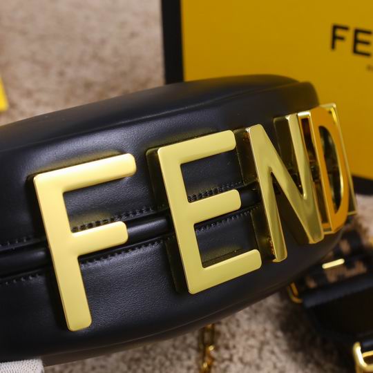 Fendi praphy 2196 29x24.5x10cm ww (31)
