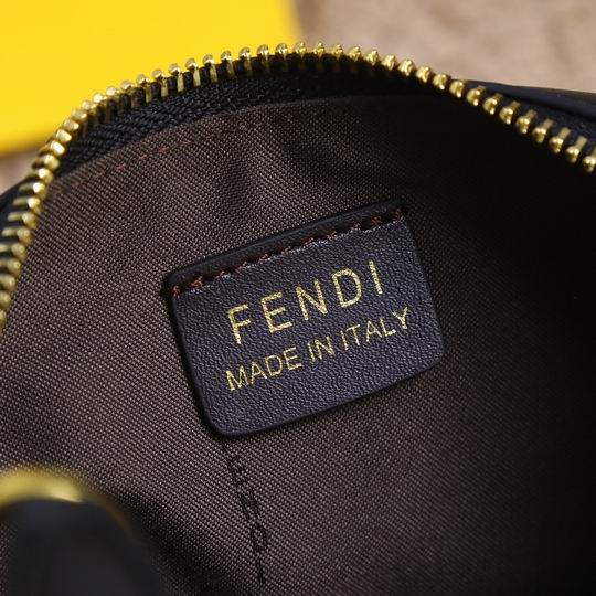 Fendi praphy 2196 29x24.5x10cm ww (34)