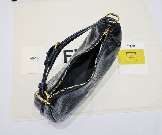 Fendi praphy 2196 29x24.5x10cm ww (4)