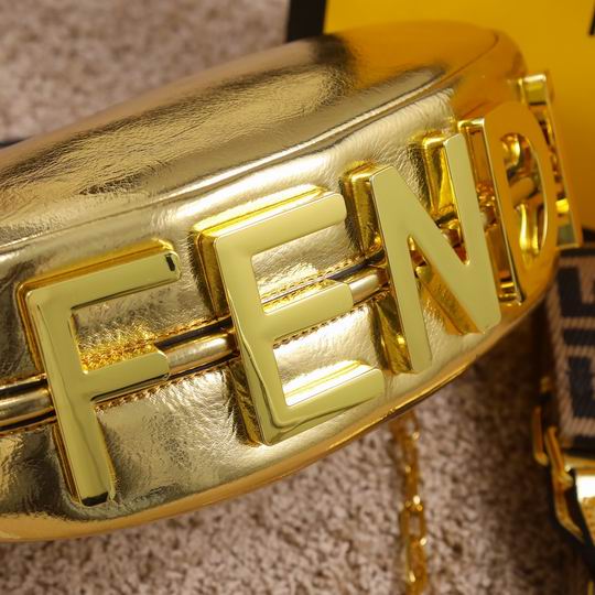 Fendi praphy 2196 29x24.5x10cm ww (5)