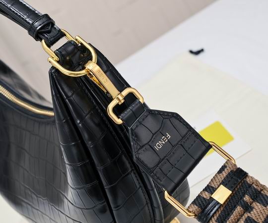 Fendi praphy 2196 29x24.5x10cm ww (6)