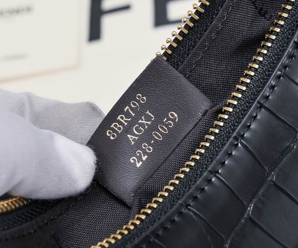 Fendi praphy 2196 29x24.5x10cm ww (8)