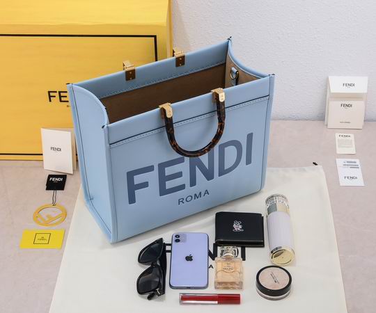 Fendi tote 012 35x17x31cm ww (27)