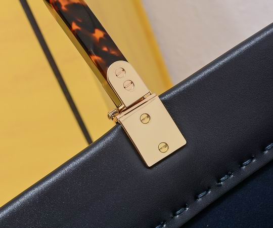 Fendi tote 012 35x17x31cm ww (5)