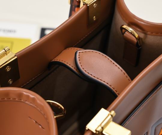 Fendi tote 1006 22.5x20.5cm ww (27)