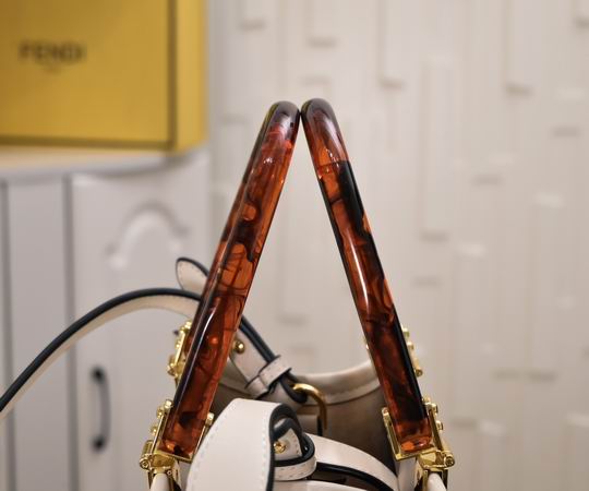Fendi tote 1006 22.5x20.5cm ww (3)