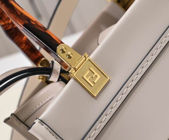 Fendi tote 1006 22.5x20.5cm ww (4)