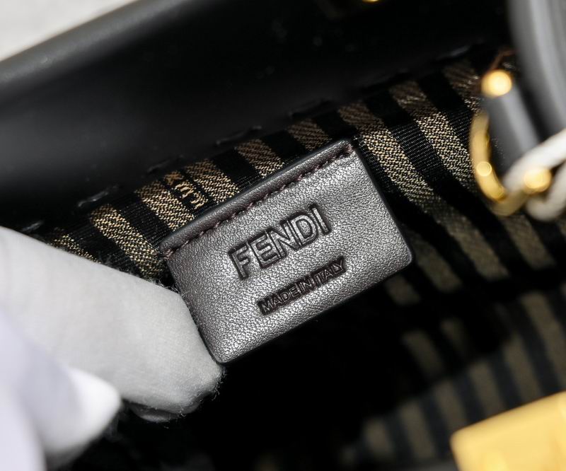 Fendi tote 3370 13x6.5x18cm ww (15)