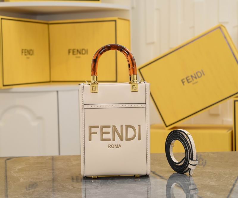 Fendi tote 3370 13x6.5x18cm ww (19)