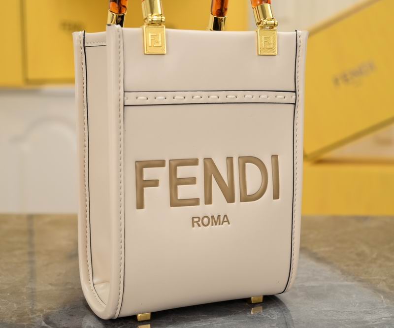 Fendi tote 3370 13x6.5x18cm ww (22)