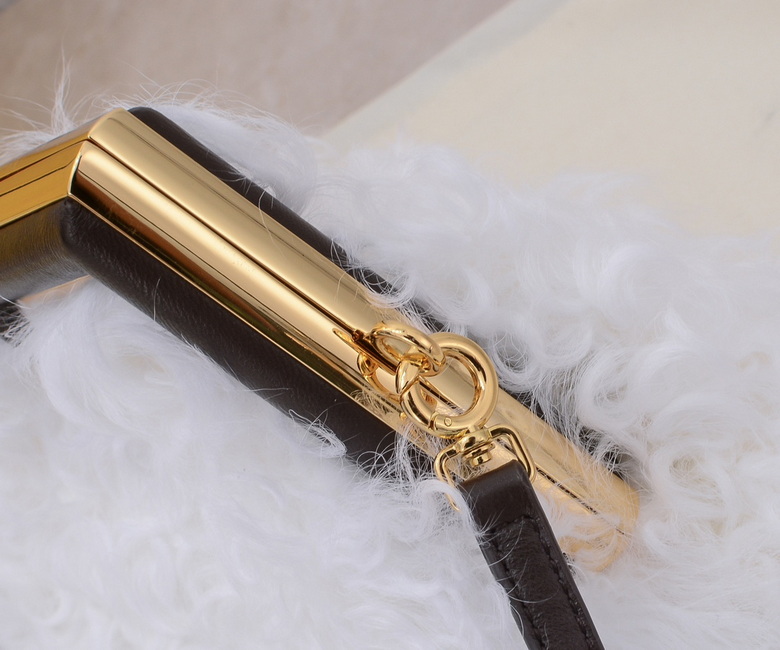 First 302 26X9.5X18cm WW (7)