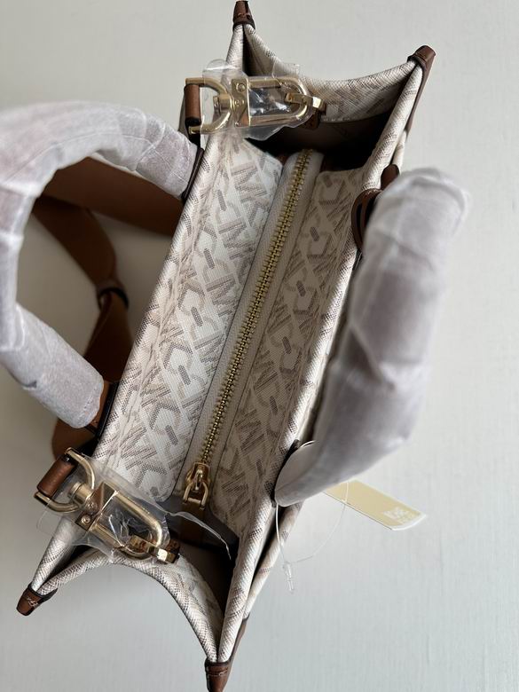 GIGI 24X19X9cm 082707 DY 2色 14