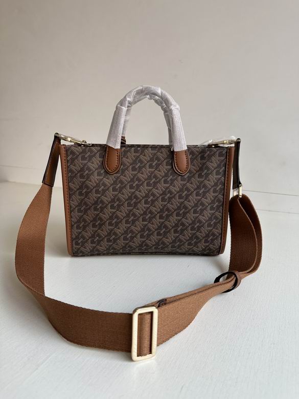 GIGI 24X19X9cm 082707 DY 2色 4