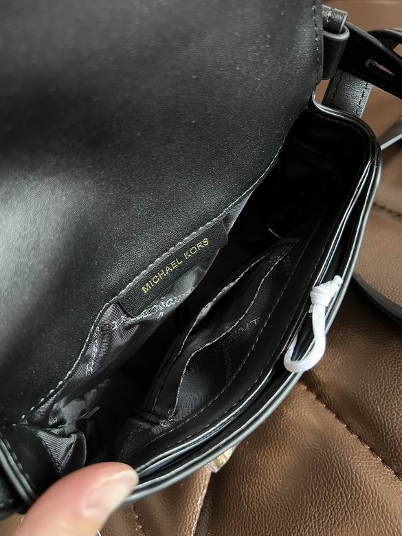 Hally 18X5X14cm 082705 DY 6色 25