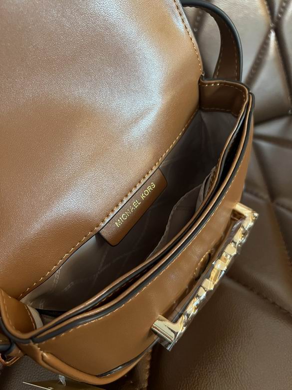 Hally 18X5X14cm 082705 DY 6色 34