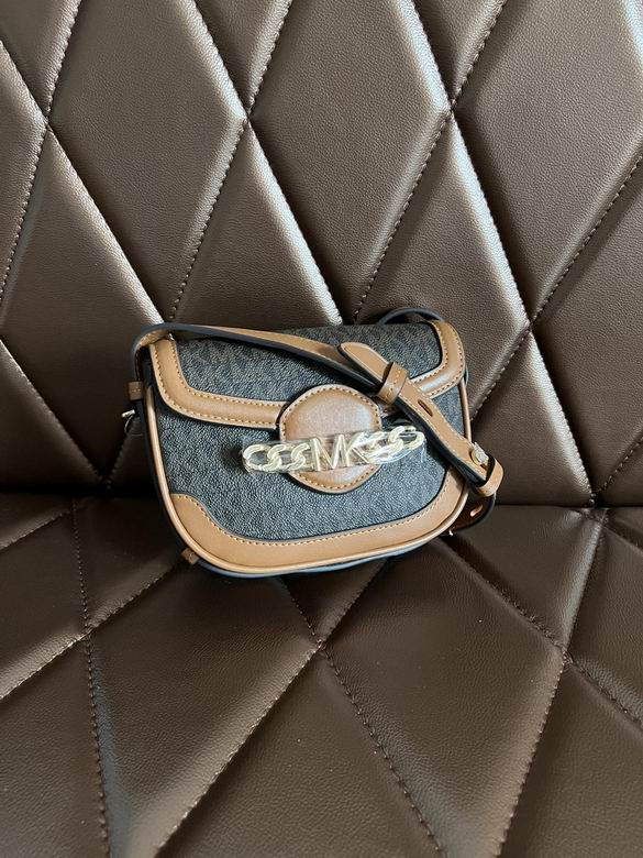 Hally 18X5X14cm 082705 DY 6色 37