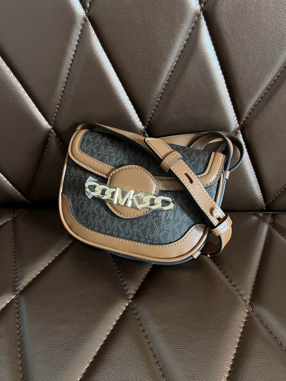 Hally 18X5X14cm 082705 DY 6色 38