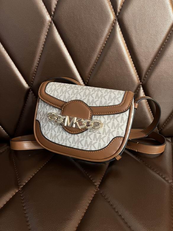 Hally 18X5X14cm 082705 DY 6色 47