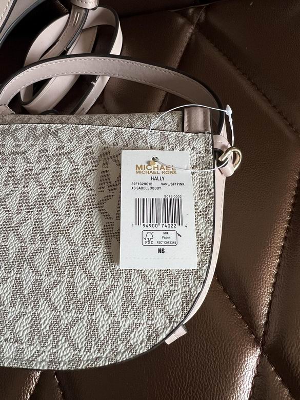 Hally 18X5X14cm 082705 DY 6色 6