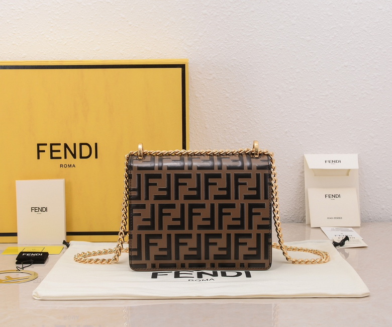 KANI 019 19cm WW (3)