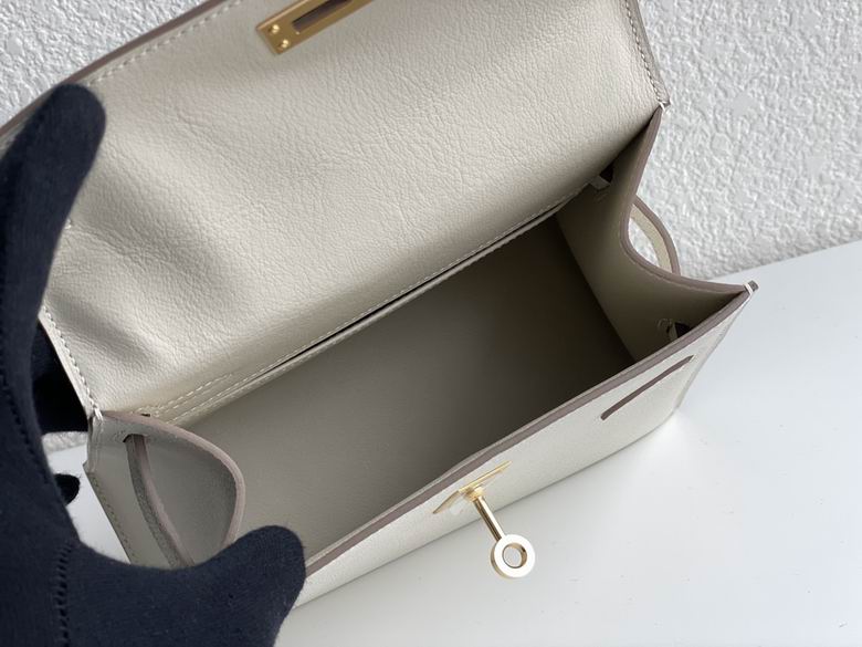 Kelly 082110 AM 8色 33