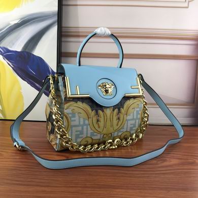 La Medusa M-039 25X15X22cm YW (2)