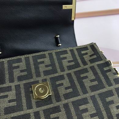 La Medusa M-039 25X15X22cm YW (25)