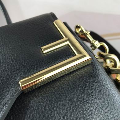 La Medusa M-039 25X15X22cm YW (32)