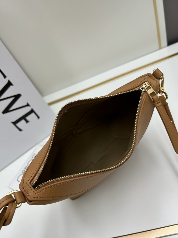 Loewe S060623 23x15 5x6 5cm jj1_7