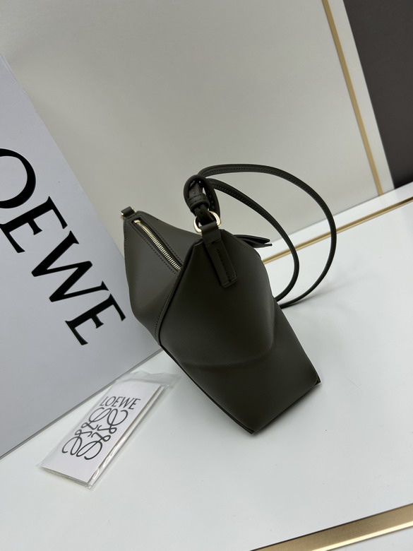 Loewe S060623 23x15 5x6 5cm jj3_2