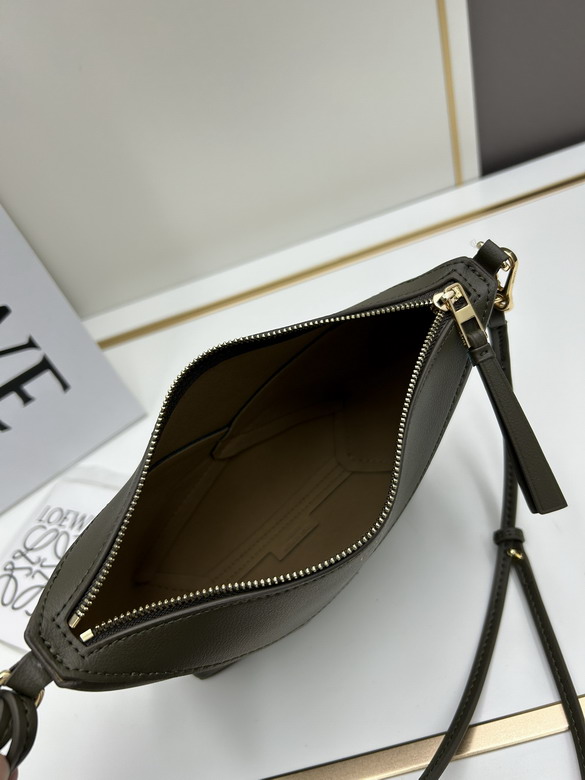 Loewe S060623 23x15 5x6 5cm jj3_7